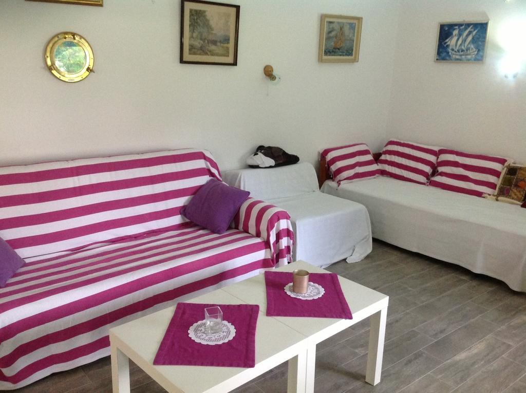 Holiday House Altea Banjole Phòng bức ảnh